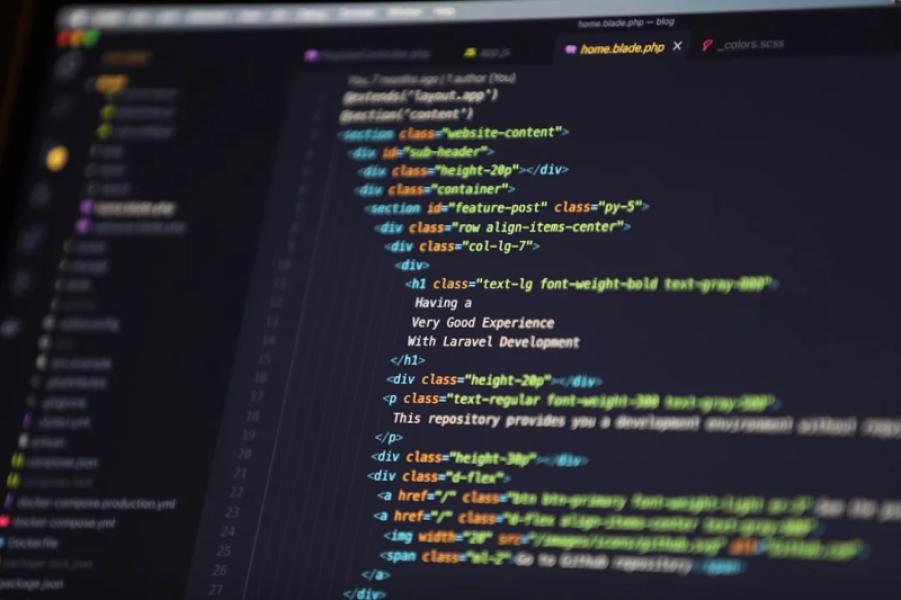 Source Code Blog Laravel 13 + Tailwind CSS Gratis